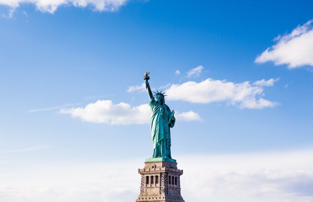 statue-liberty-with-cloudy-beautiful-sky